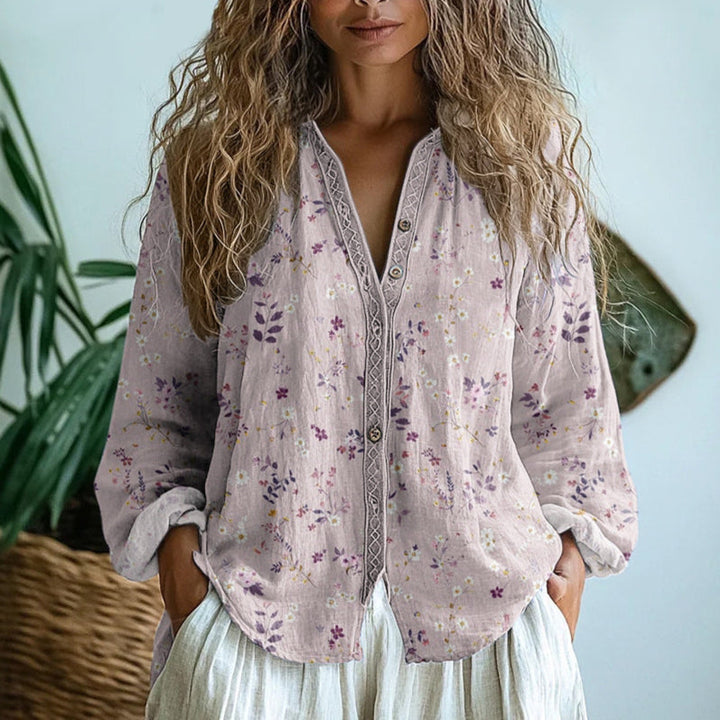 Comfortable Lightweight Women's Blouse with Nature Print