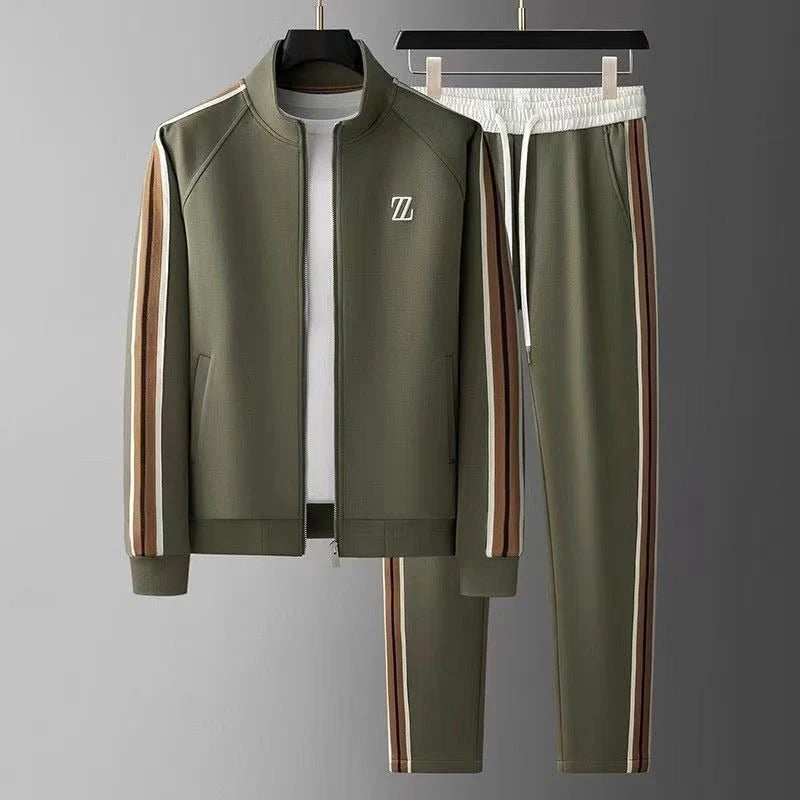 Men | Two-piece tracksuit with stripes and front zip
