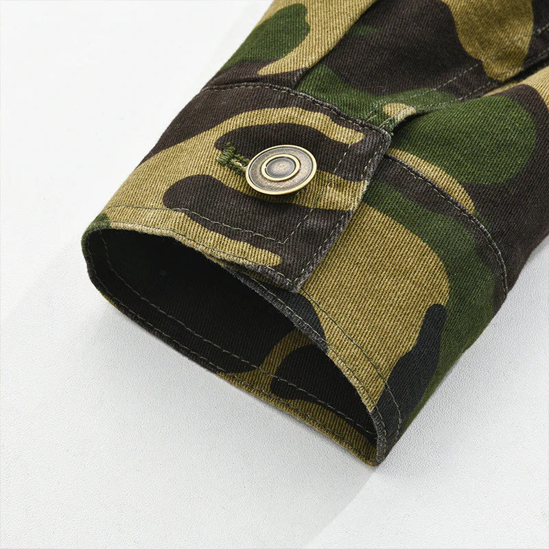 Men's Buttoned Jacket with Camouflage Print