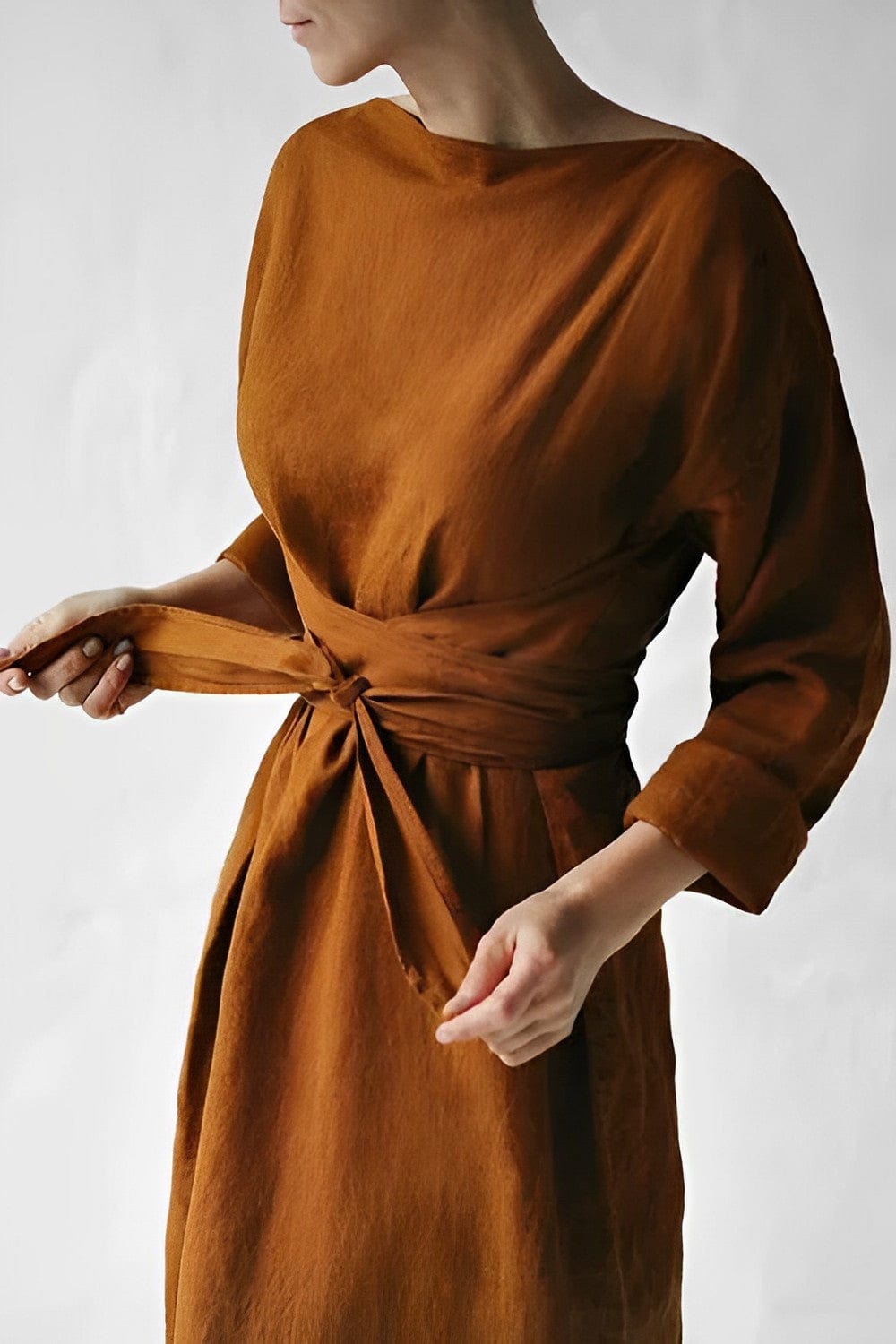 Women | Long-sleeved maxi dress with boat neck and tie wais
