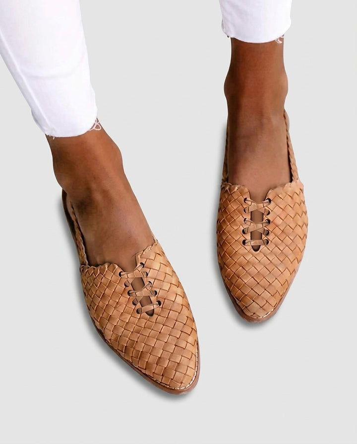 Women’s Pointed-Toe Flat Sandals - Front [Lystr 6a97f0639d089b0402618c39:front]