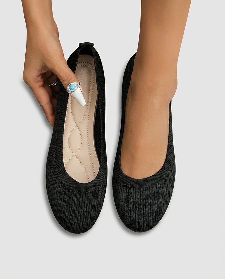 Women’s Round Toe Slip-On Knit Shoes - Front [Lystr 6a991296ea947a394d91b797:front]