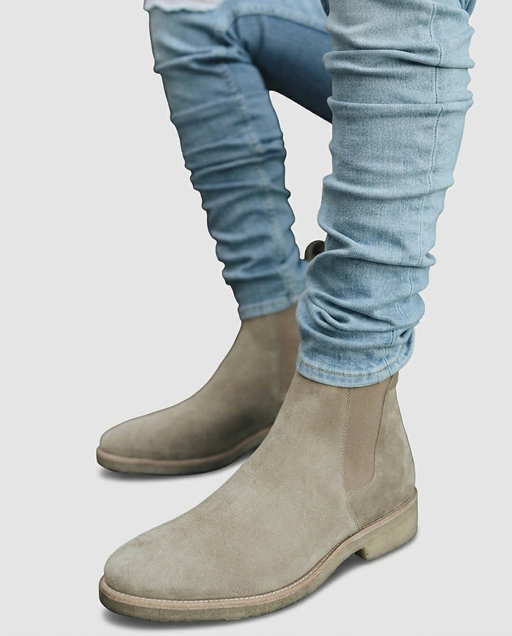 Men’s Ankle-High Chelsea Boots - Front [Lystr 6a9932022f3340c9d26a8819:front]