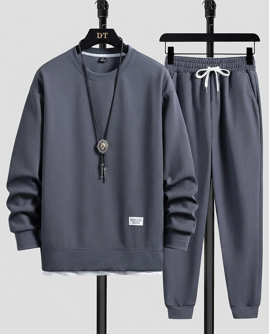 Men | Sporty set with minimalist design - Front [Lystr 6a996871ab5f8d91f4cef6c7:front]