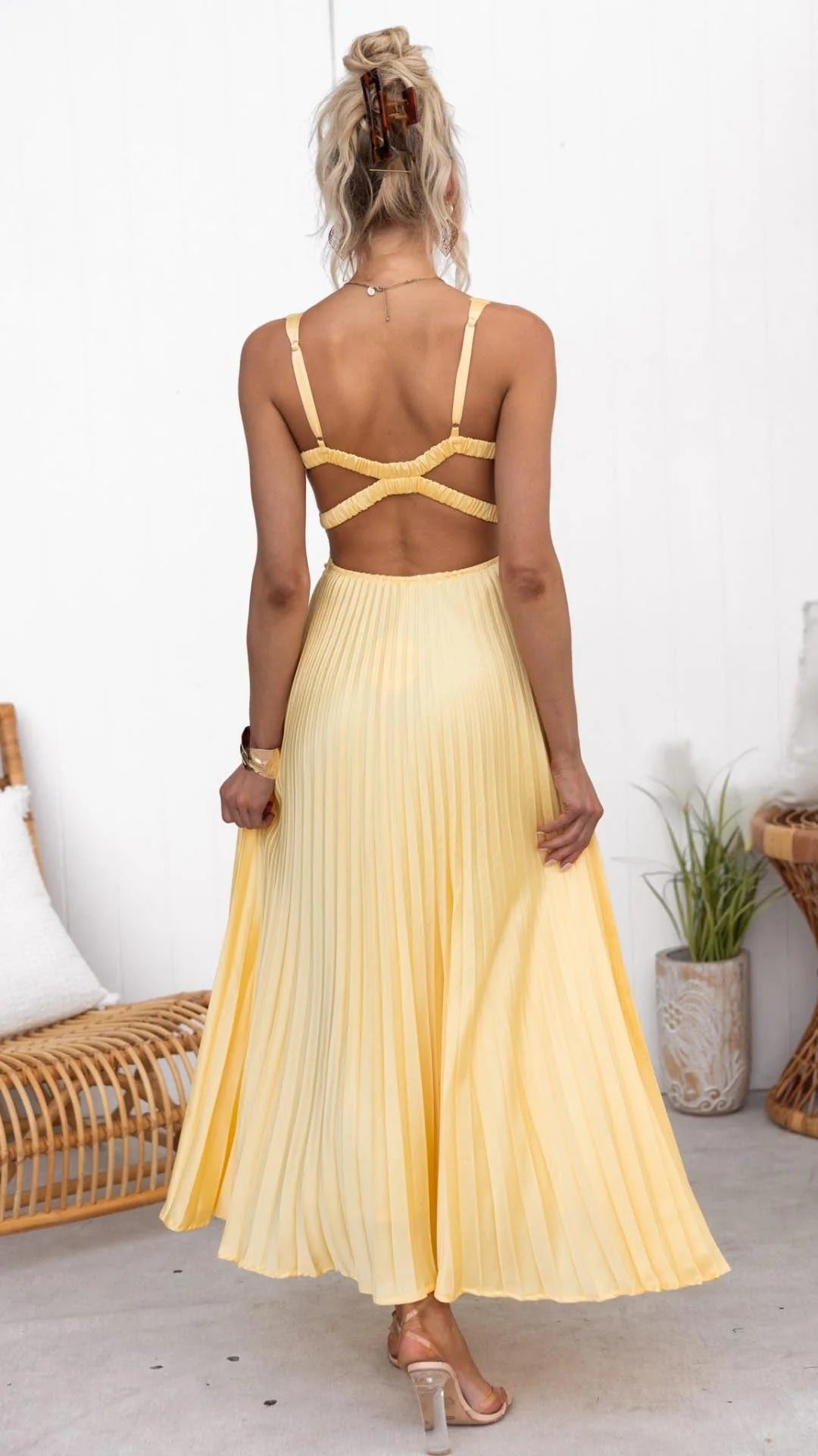Women's Open-Back Maxi Dress with Pleated Skirt