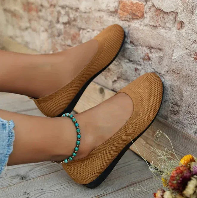Women’s Round Toe Slip-On Knit Shoes