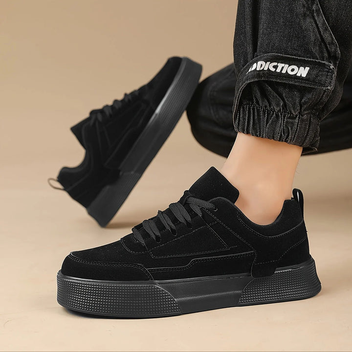 Men’s Lace-Up Low-Top Sneakers