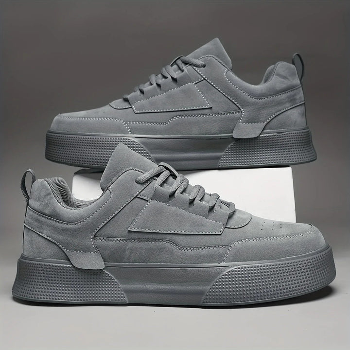 Men’s Lace-Up Low-Top Sneakers