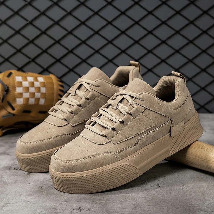 Men’s Lace-Up Low-Top Sneakers