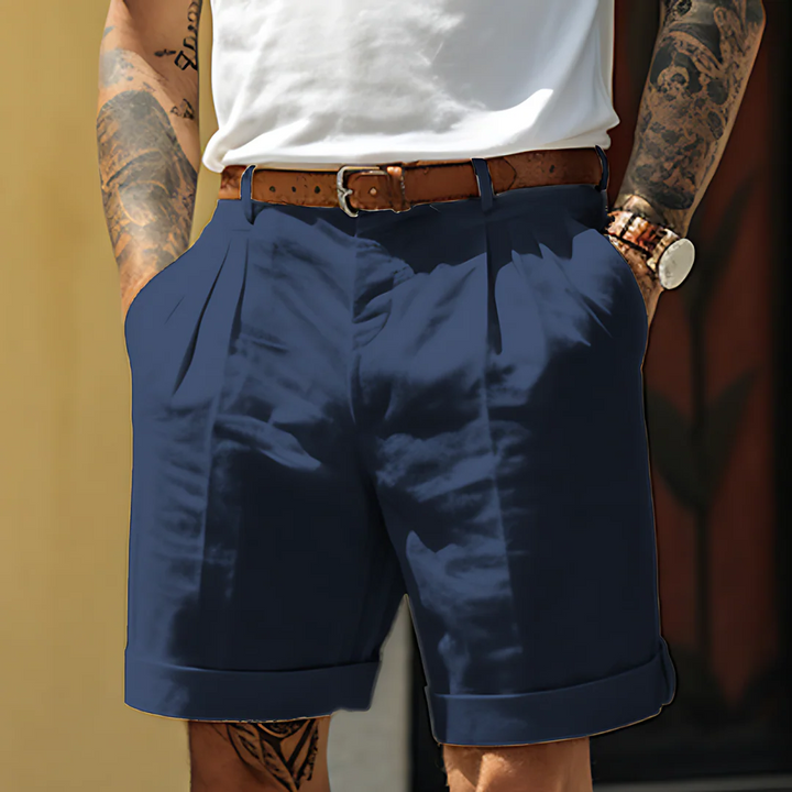 Men’s Pleated Shorts with Turned-Up Hem