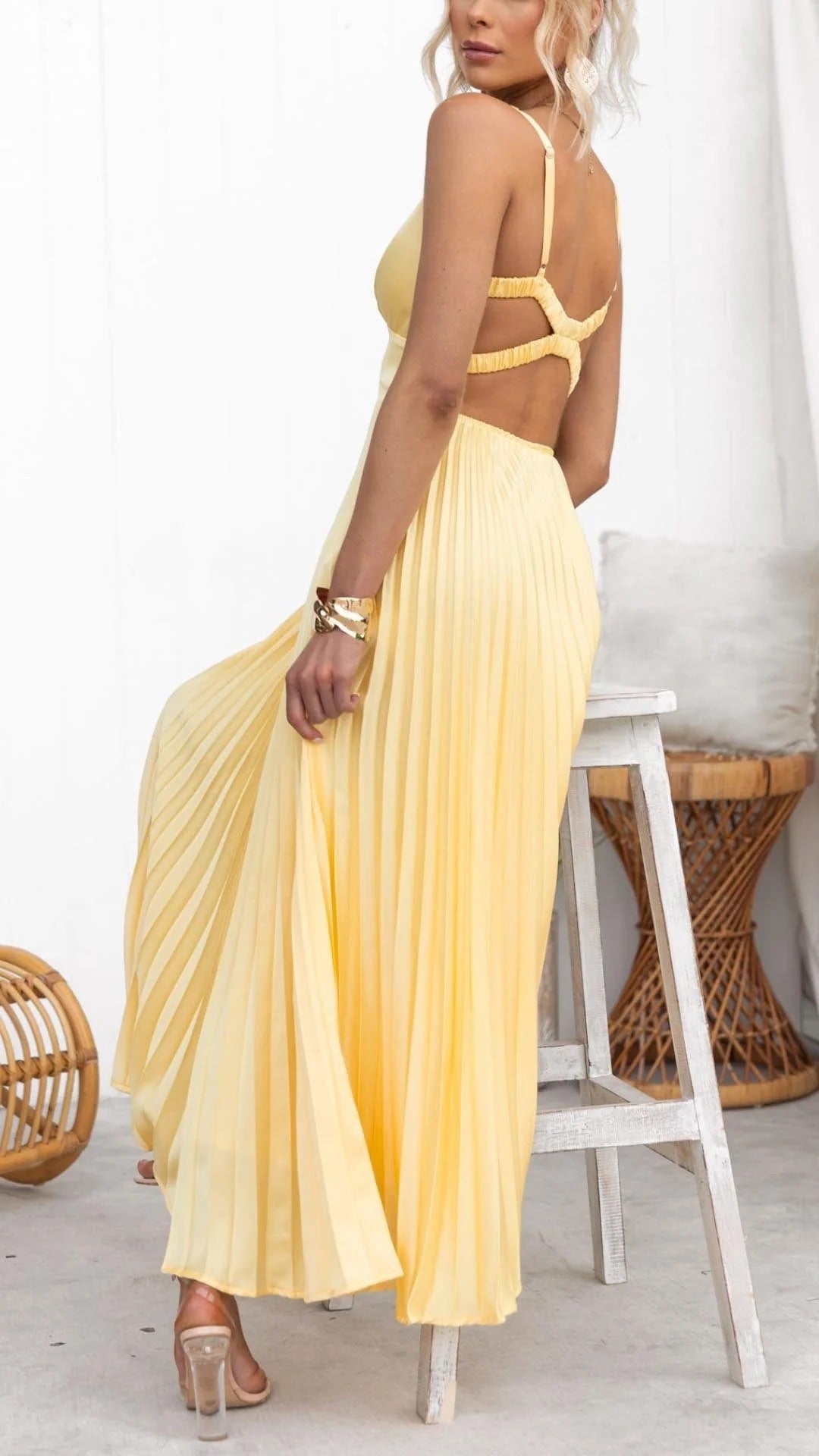 Women's Open-Back Maxi Dress with Pleated Skirt