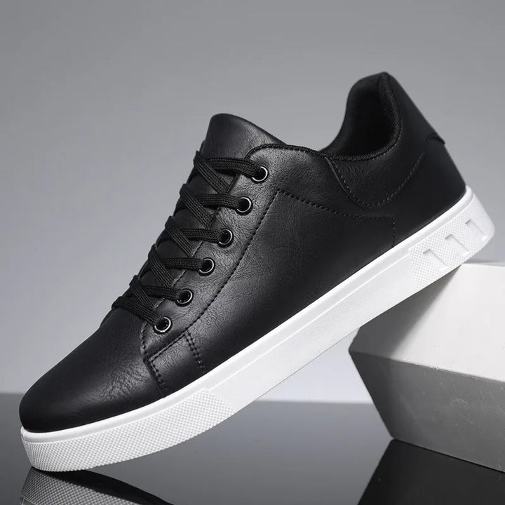 Men | Casual shoes with clean finish
