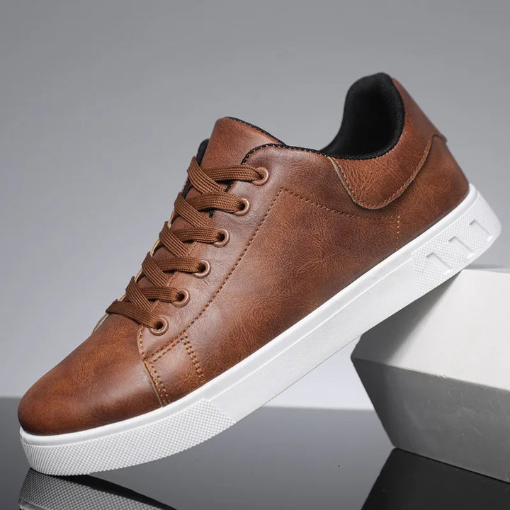 Men | Casual shoes with clean finish