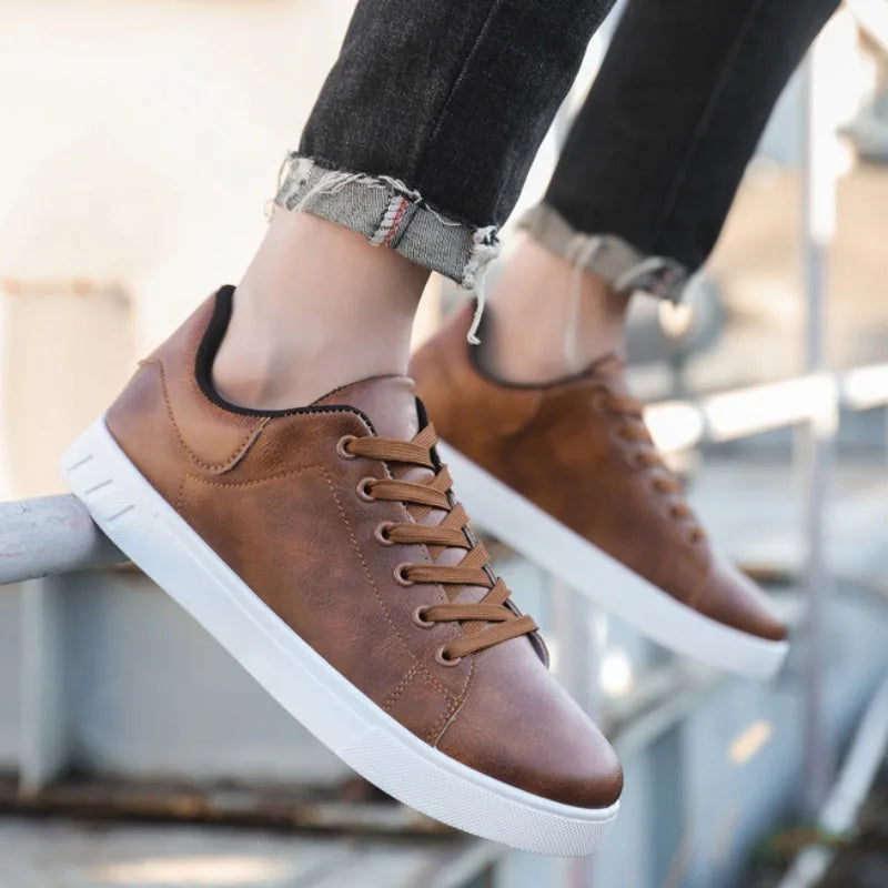 Men | Casual shoes with clean finish
