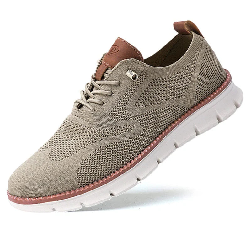 Men | Casual sneakers with knit details and patterned sole