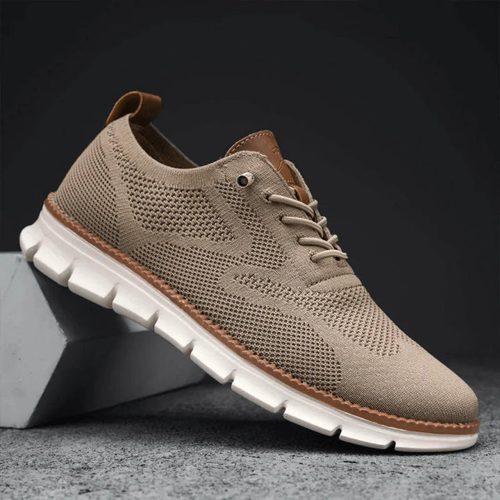 Men | Casual sneakers with knit details and patterned sole