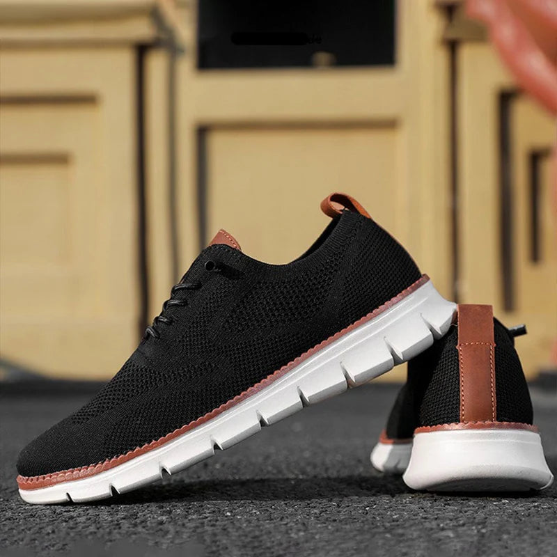 Men | Casual sneakers with knit details and patterned sole