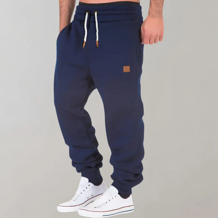 Men | Jogging trousers with elastic waistband and straight legs