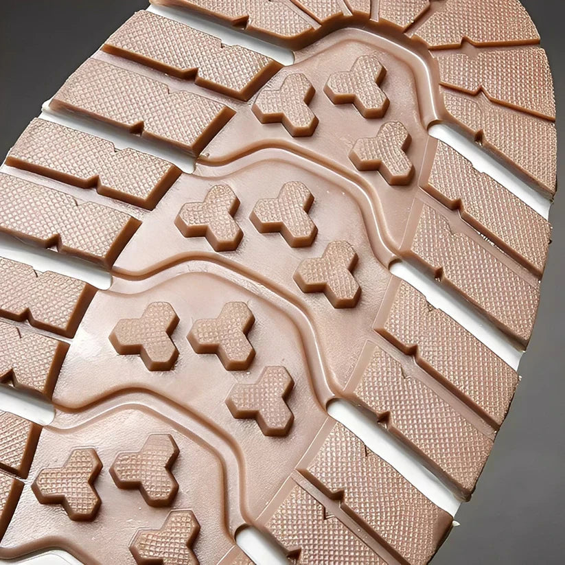 Men’s Lace-Up Boots with Faux Fur Lining