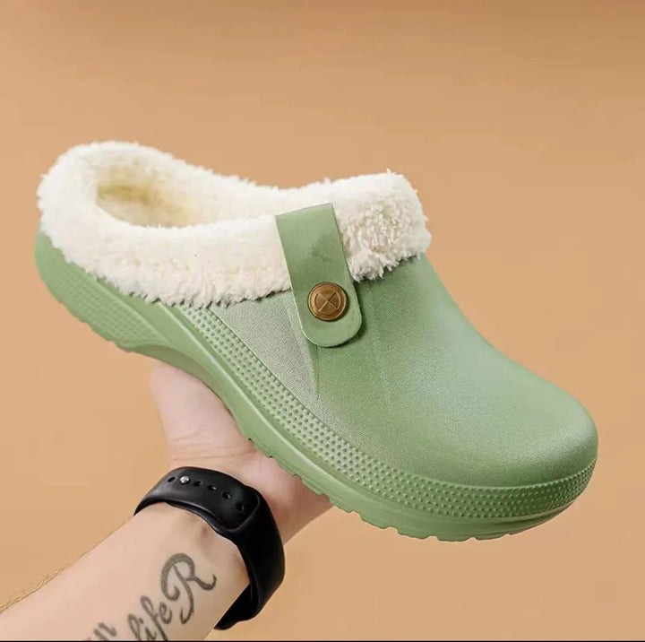 Men’s Slippers with Textured Lining