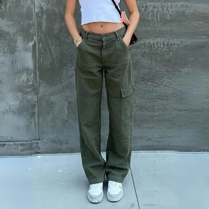 Women | Cargo trousers with low waist and straight legs