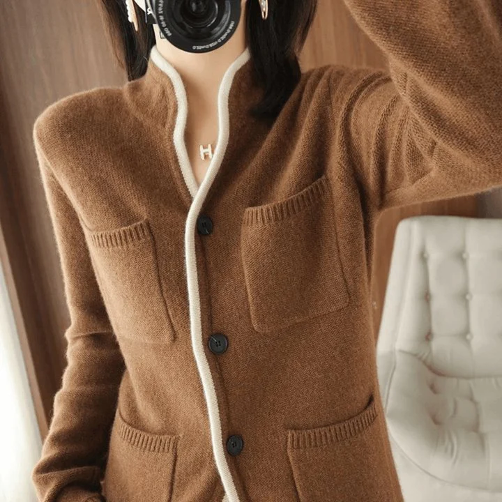 Women’s Cardigan with Buttons and Pockets