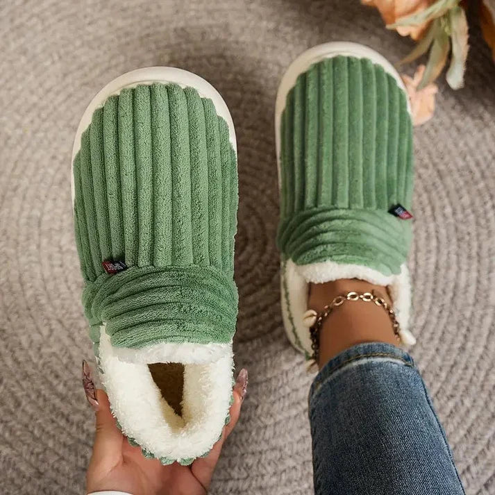 Women’s Closed Slippers