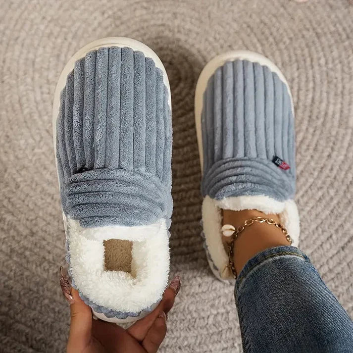 Women’s Closed Slippers