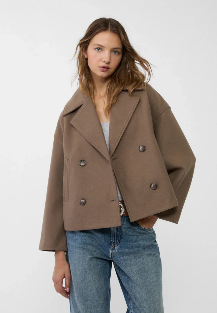 Women’s Coat with Lapel Collar and Patch Pockets