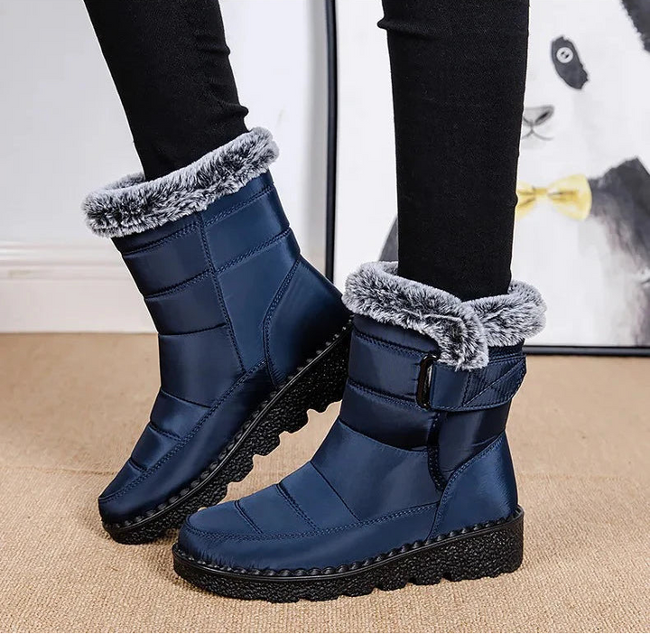 Women’s Quilted Ankle Boots with Faux Fur