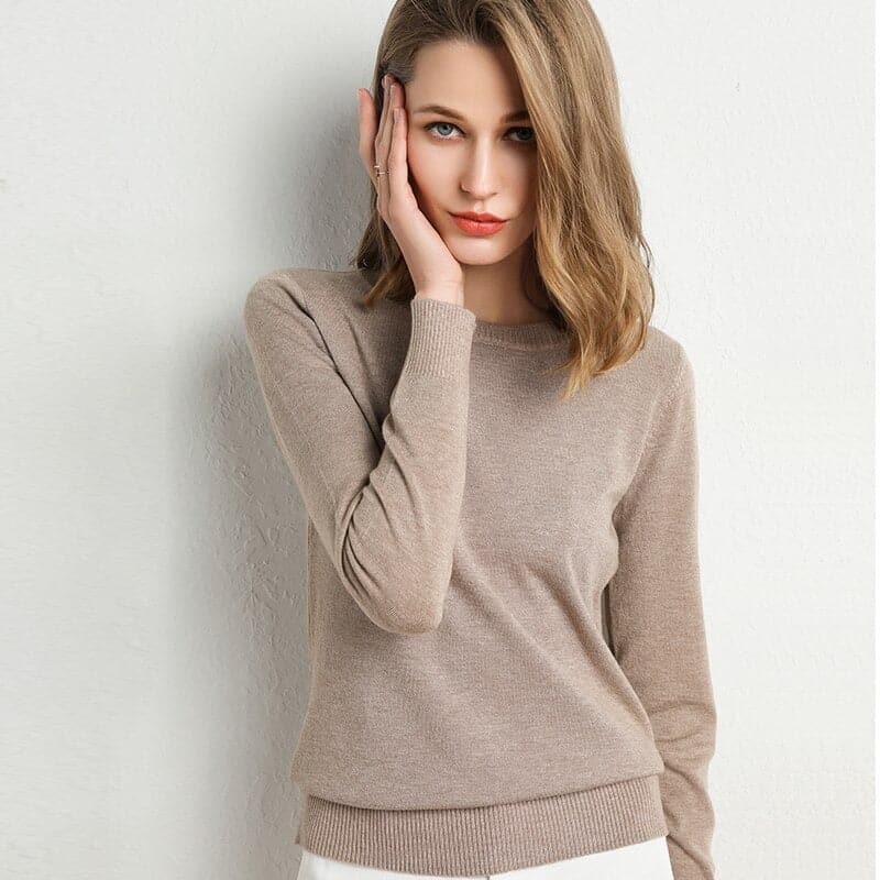 Women’s Sweater with Ribbed Crew Neck