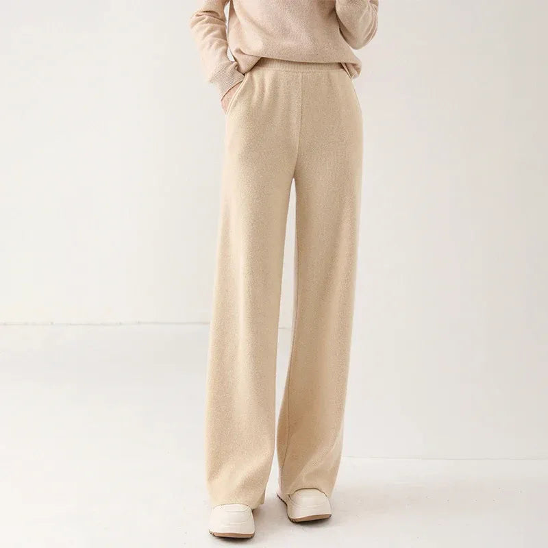Women’s Wide-Leg Pants with Side Pockets