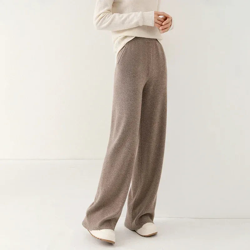 Women’s Wide-Leg Pants with Side Pockets