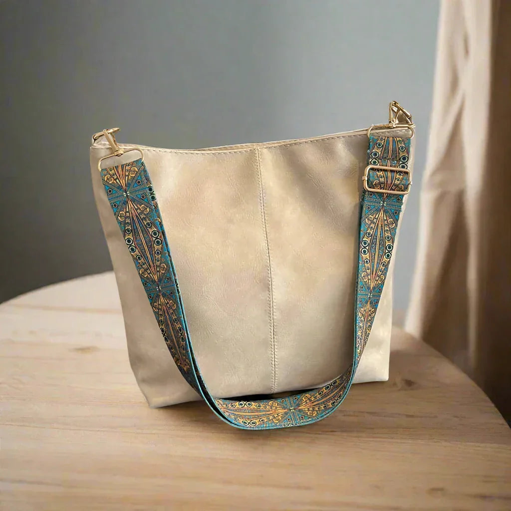Women | Vintage shoulder bag with adjustable strap